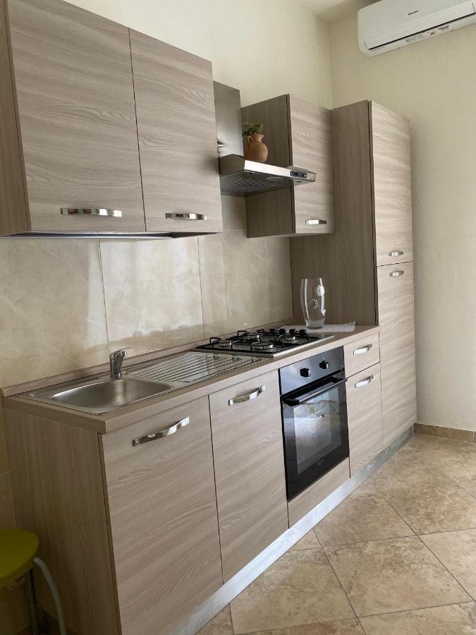 Falu Napoli Centro Camera Con Cucina E Bagno Privato Hotel Exterior photo